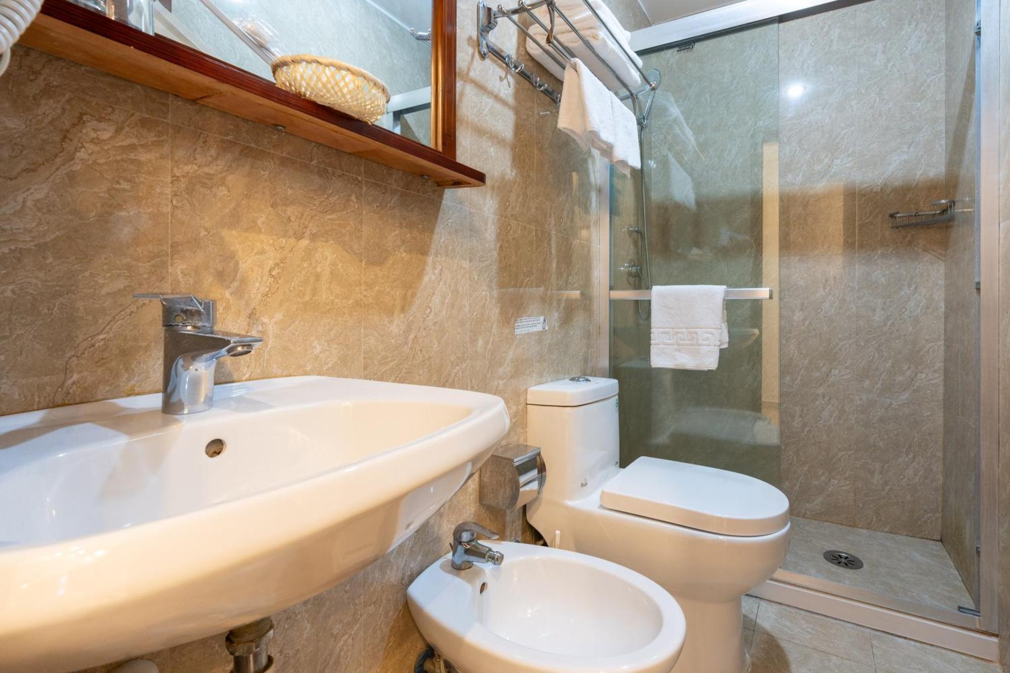 Drago D'Oro Guesthouse - Accross From Metro Vittorio Emanuele Roma Exterior foto
