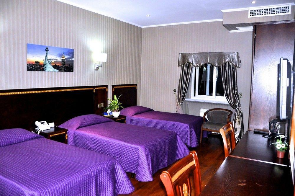 Drago D'Oro Guesthouse - Accross From Metro Vittorio Emanuele Roma Exterior foto