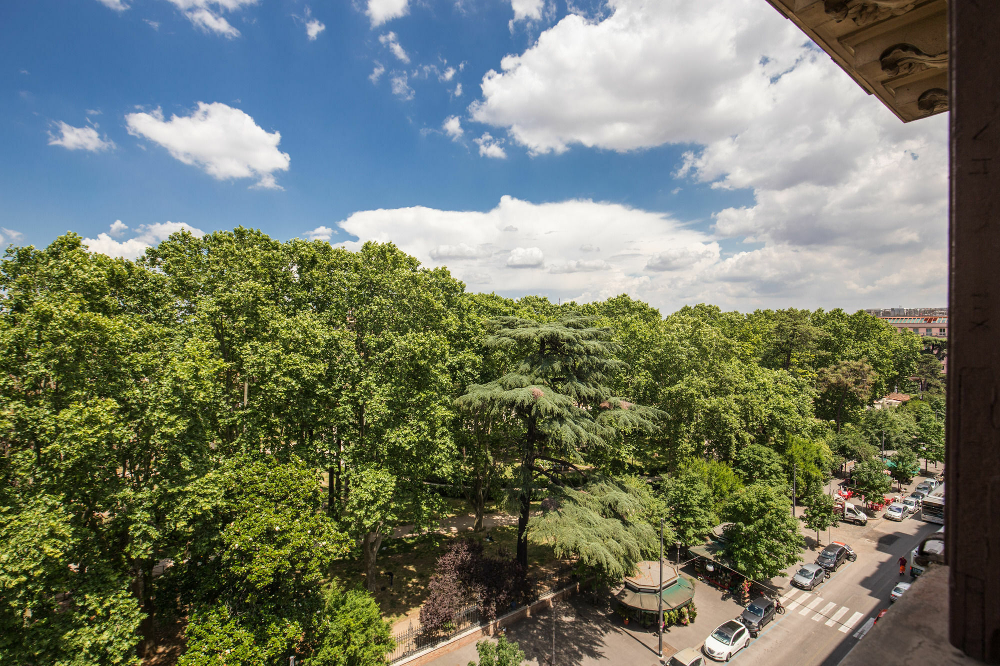 Drago D'Oro Guesthouse - Accross From Metro Vittorio Emanuele Roma Exterior foto
